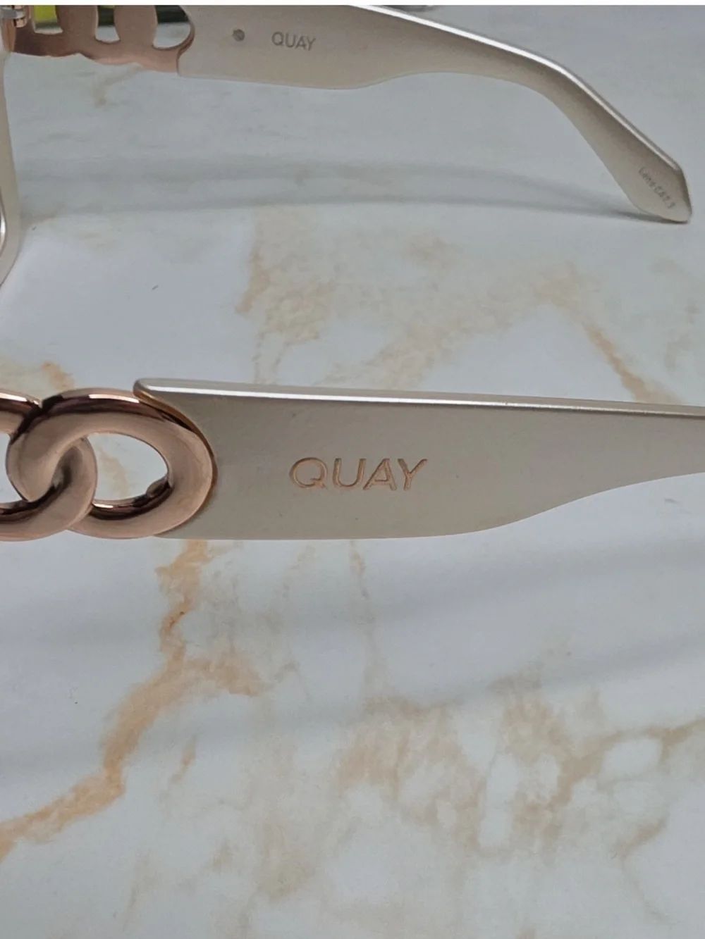 Quay Womens Sunglasses CHAIN REACTION Mirror Rose Lens With Case
